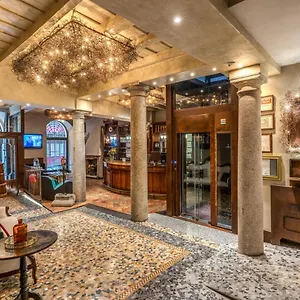 https://santa-marta-suites.it-lombardy.com